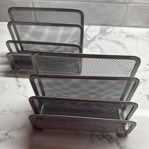 Set of 2 mail organizers metal